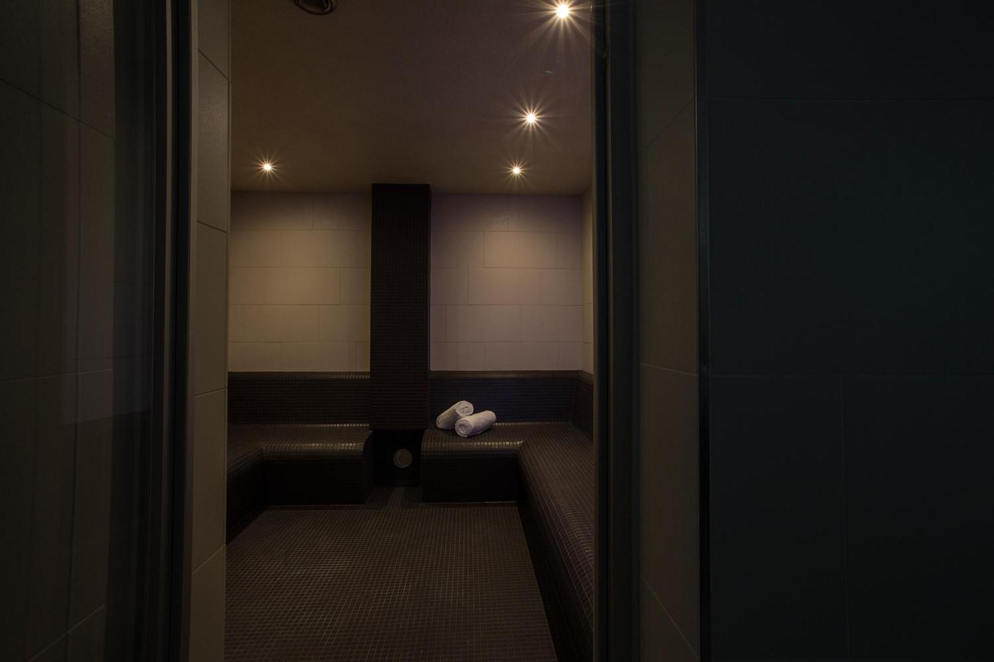Homaris West Side (Adults Only) Hotel Berlim Exterior foto