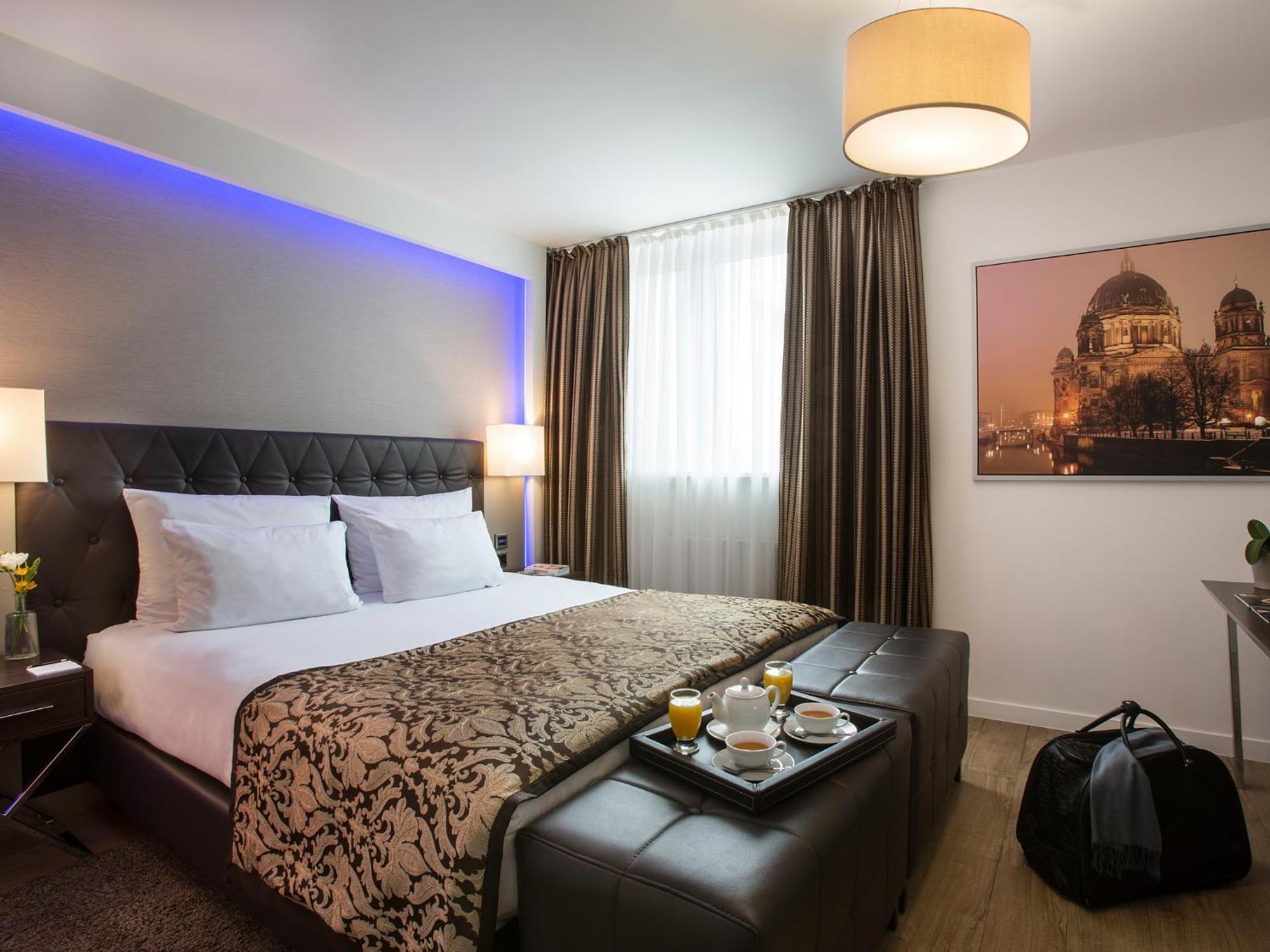 Homaris West Side (Adults Only) Hotel Berlim Exterior foto