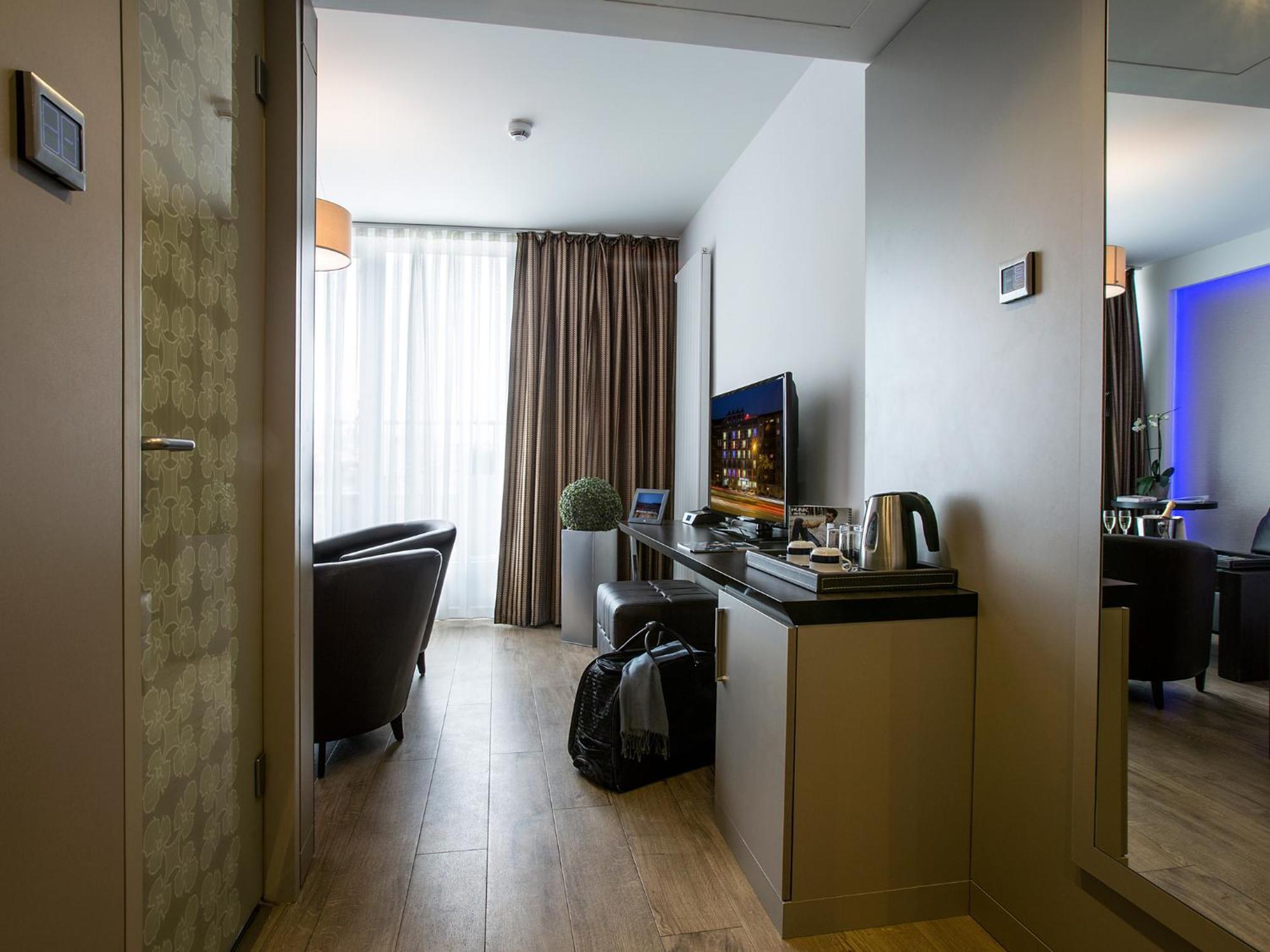 Homaris West Side (Adults Only) Hotel Berlim Exterior foto